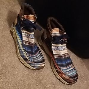 Lostisy Ladies Ankle Shoes Size 10  multi-color